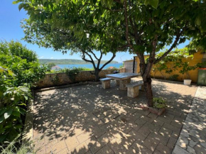 Haus mit Garten Rtina Miocic